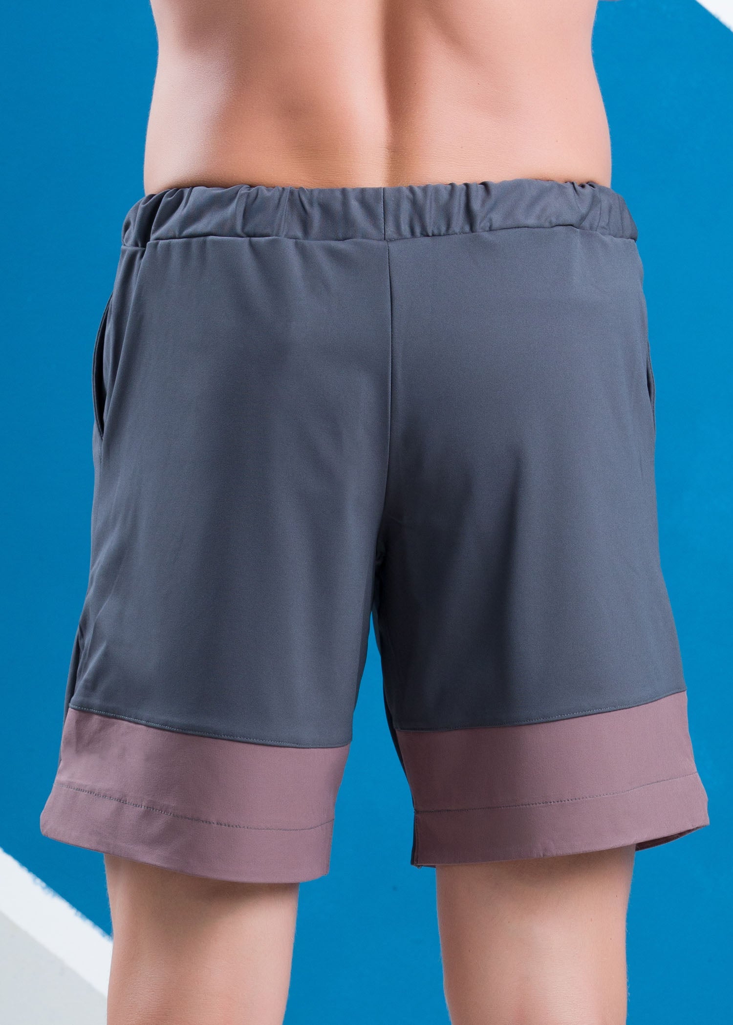Active Wear Short with Back Panel
