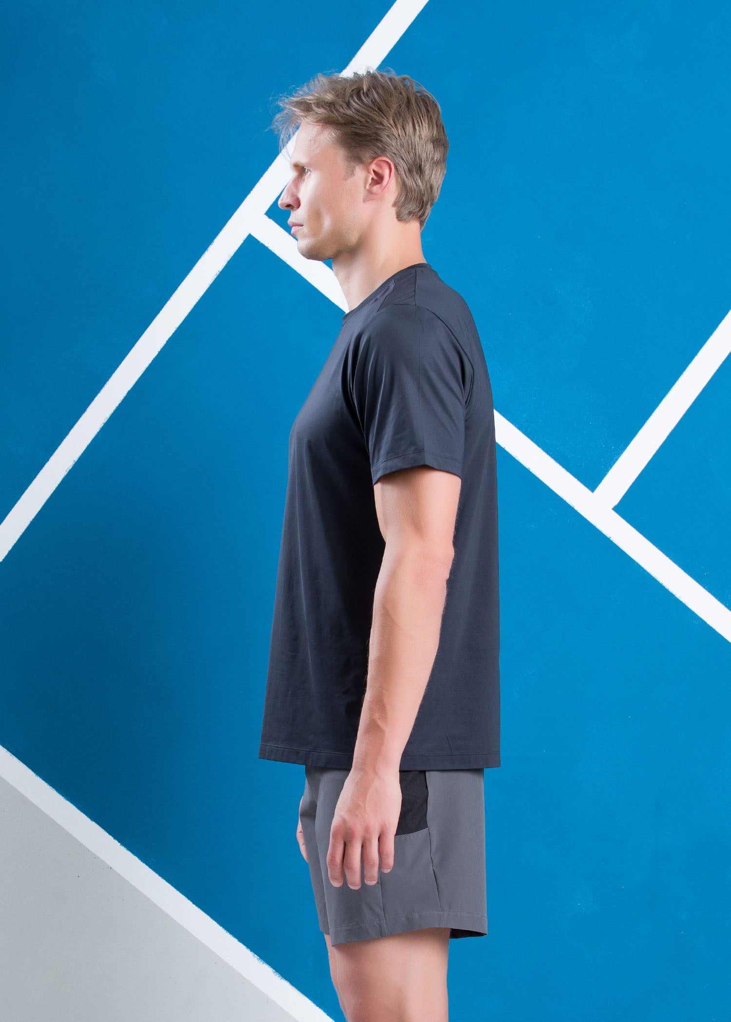 Active Wear T-shirt with Back Panel