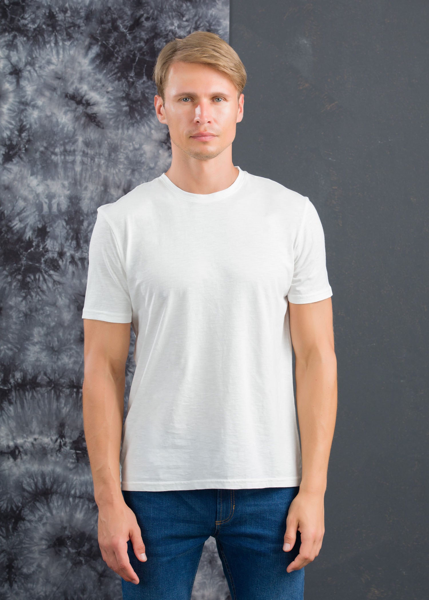 Casual Wear Slim Fit Crew Neck T-Shirt
